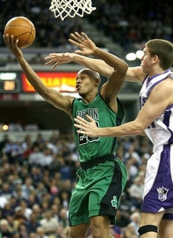 经验老到！前骑士马刺球员依然是土耳其队的关键战力