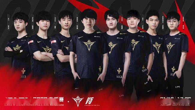 大厅正中央 大厅正中央