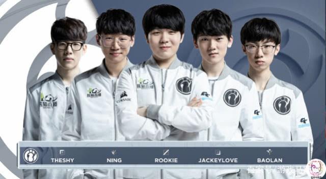 等他归队时 等他归队时